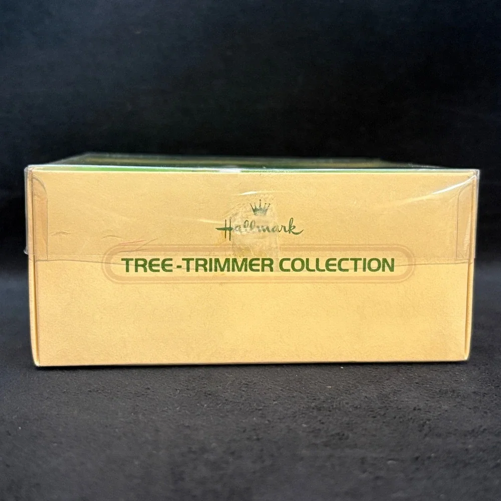 Hallmark Tree Trimmer Collection Skater‎ Snowman Ornament Christmas Vintage